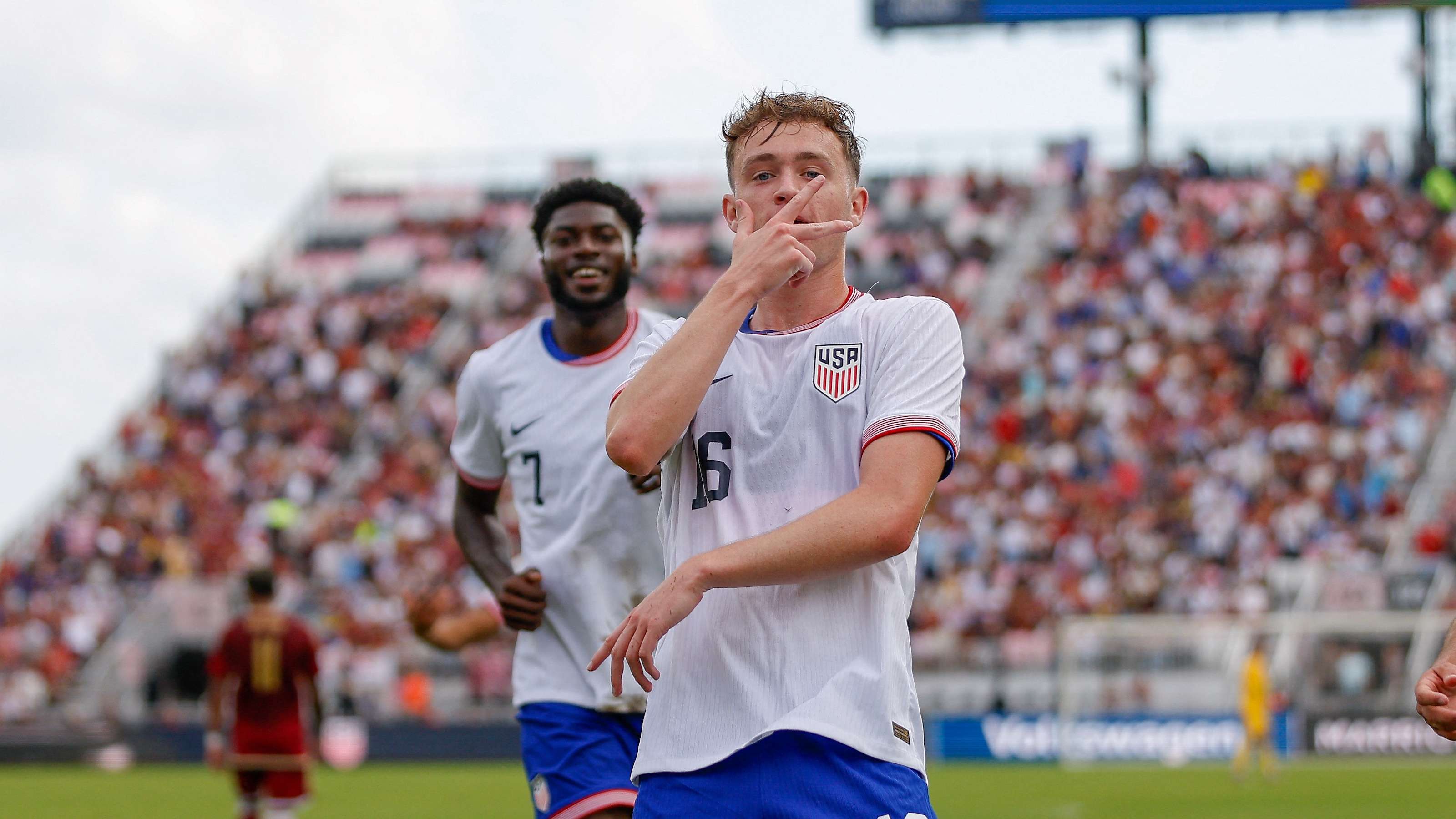 联赛的发展 联赛的发展